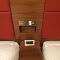 ベッド間もすっきりオシャレです