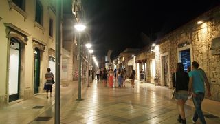 ディオクレティアヌス宮殿の中心通り