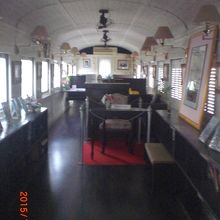 レールウェイ パブリックライブラリーの車両内部の様子です。