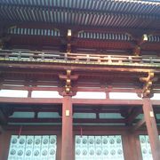 東大寺の本堂をのぞき見られます