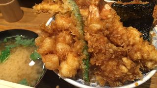 並ぶ価値有り、江戸前天丼