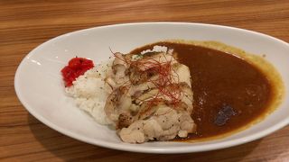 カウンターで洋食