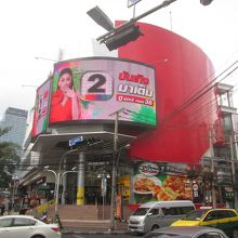 ナーナー スクエア