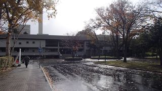 クラーク会館でございます