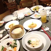 ディナーの中華料理オーダーバイキングです。