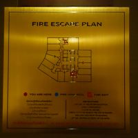 細長いタイプの部屋（プレステージスイート）