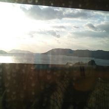 瀬戸大橋から眺める瀬戸内海の夕日