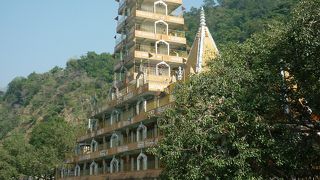 シュリ トラーヤンバクシュワール寺院