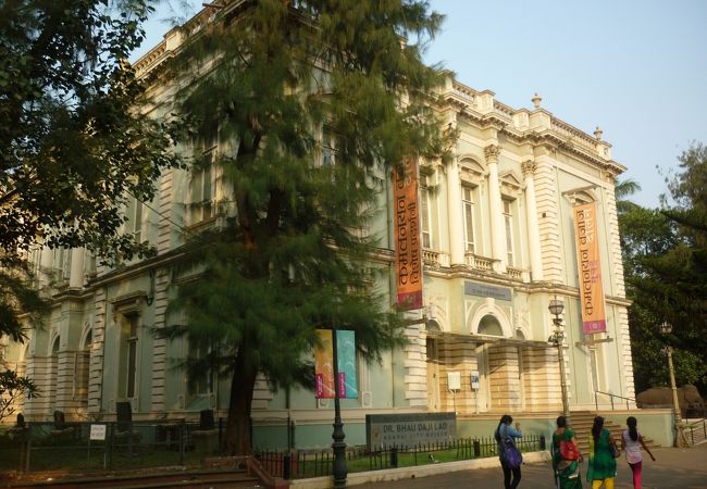 ドクター バウ ダージ ラッド博物館 (旧ヴィクトリア＆アルバート博物館)