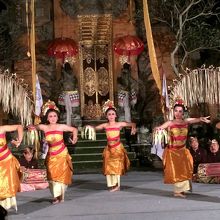 歓迎の踊り「ペンデット」