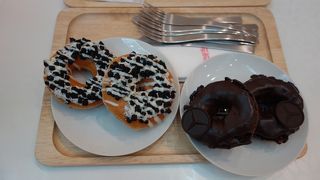 便利な場所でおいしいドーナツ