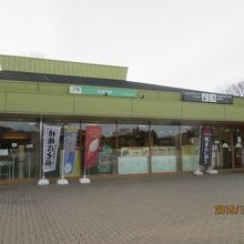 上州名物水澤うどんを食べることができます