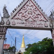 ビルマ風寺院