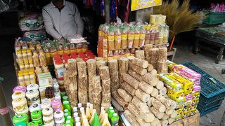 ミャンマー製品もある