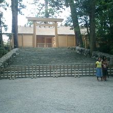 遷宮したばかり