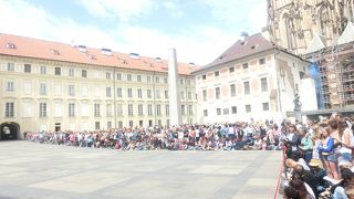 待つだけ無駄、ここもがっかりだ