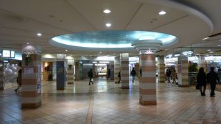 新旧が入り混じる地下街