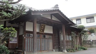 大田南畝の墓があります