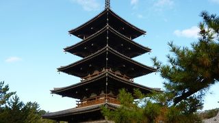 世界遺産法隆寺を代表する建築の一つで、日本最古の五重塔。