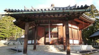 通常の拝観コースからは外れますが・・・。