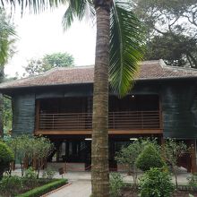 ガイドブックのまま。ひっそりと建つ家。