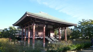 菩薩半跏像で有名な尼寺