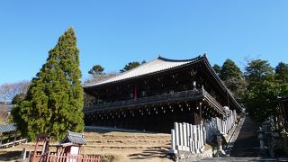 お水取りで知られます。