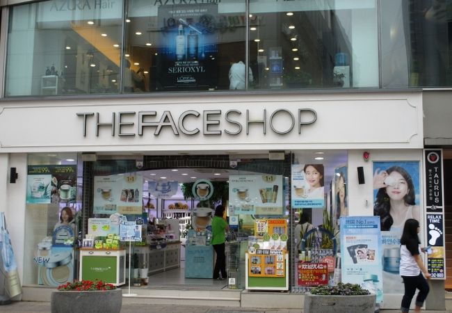 ザ フェイスショップ (南浦洞店)  品揃え良い