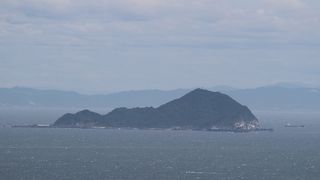 遠くに神島も遠望