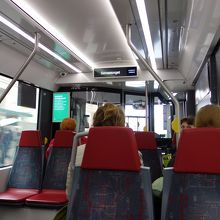 トラムの車内