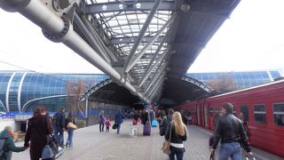 空港まで行くのに