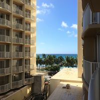 部屋から南側（海！）