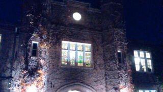 クリスマスのイルミネーションは心温まります