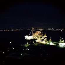 夜の氷川丸