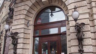 優雅な気分を味わうなら、朝か夜がオススメ