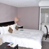 コンセントがもう少しほしかったです。WI-FIが動かない