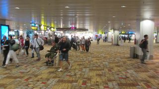 東京からの便数が多い