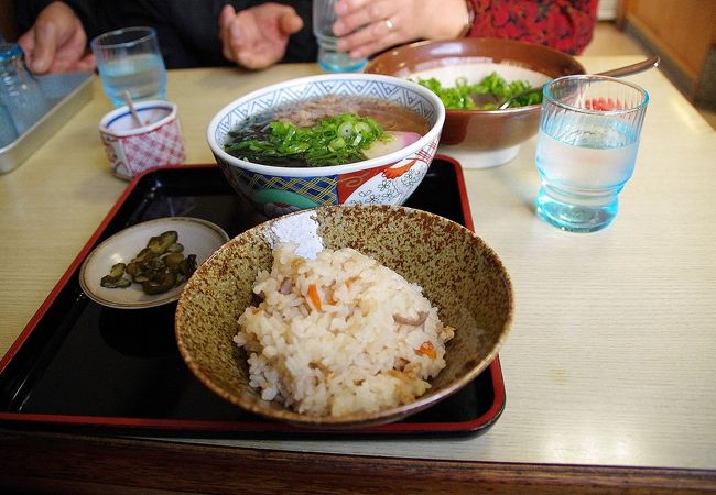 萩にあるお店と同じで美味い安い早いの三拍子揃ったお店でした。