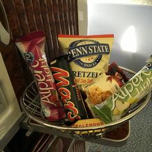 次はスナックです。