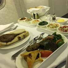 相方が頼んだ前菜のタパス。私もこれにすればよかった・・・。