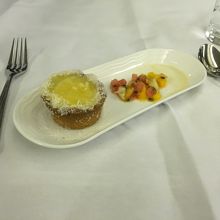 締めのデザートです。