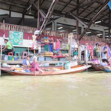 水上マーケット