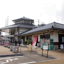 道の駅の建物です。