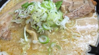 ゴマ風味のラーメン