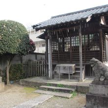 五社神社と狛犬