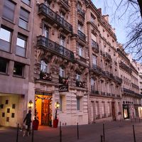 古くて洒落た外観です。