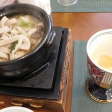 鍋料理もありました。