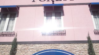 美味しいバームクーヘンを直売しているレストランとお菓子のお店です