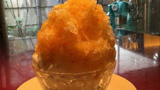 ゆったりできる路地裏カフェでかき氷。