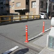 渋谷川に架かる橋です